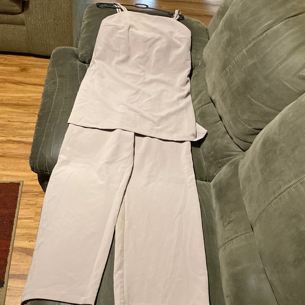 Jumpsuit Preloved size small fits up to medium